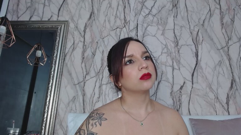 SamanthaPearls's Streamate show and profile