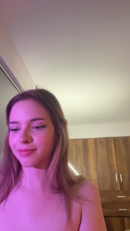 Dolly_scott's Streamate show and profile