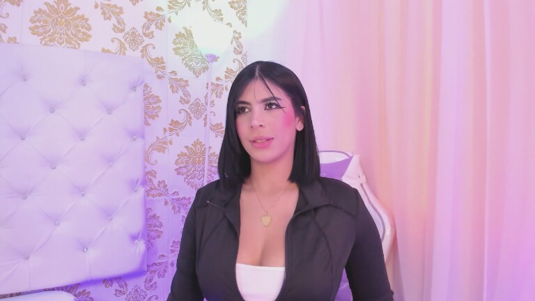 EMA_LAMBERT's Streamate show and profile