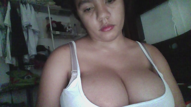 Lauradani's Streamate show and profile