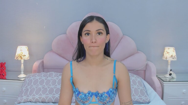 BrandyMils's Streamate show and profile