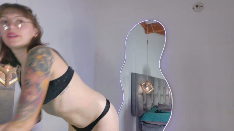 Isabella_Stewart's Streamate show and profile