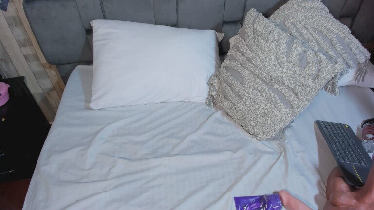 ZoeySpeart's Streamate show and profile