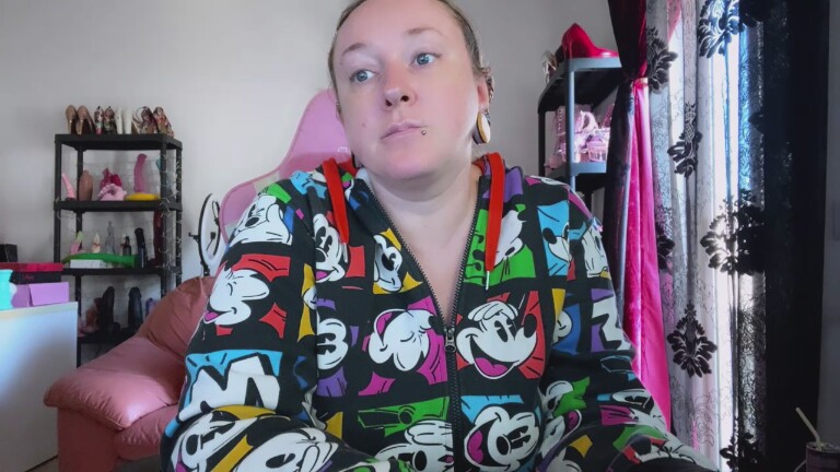 GoddessKisica's Streamate show and profile