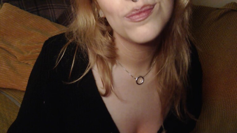 TattooedTeaseXXX's Streamate show and profile