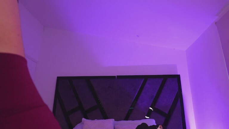 Zoe_Westt's Streamate show and profile