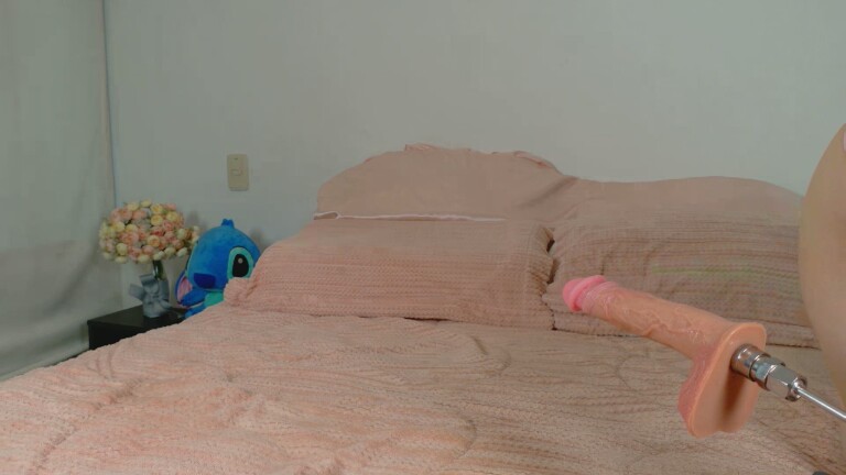 JadeSinclair's Streamate show and profile