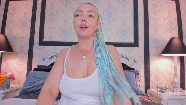 MadisonBecker's Streamate show and profile