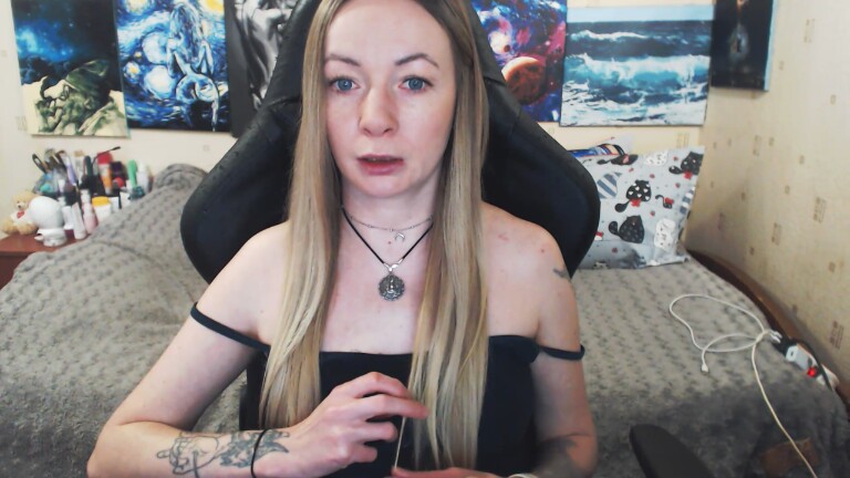 BringingLuck's Streamate show and profile