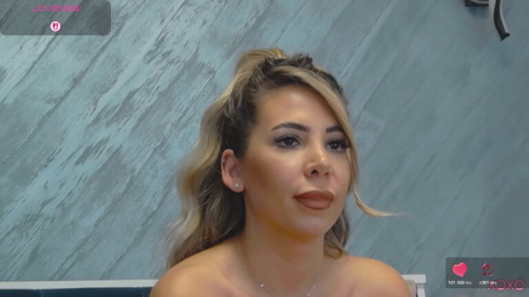 AlyssaGlint's Streamate show and profile