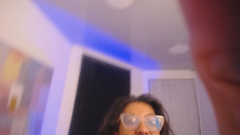 MIlfsslly's Streamate show and profile