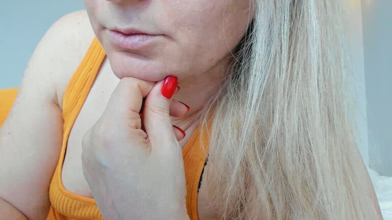 XxSweety_GirlxX's Streamate show and profile