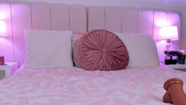 JanneCather's Streamate show and profile