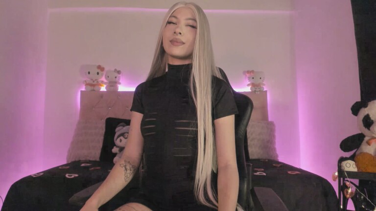 EmmaBrownLee's Streamate show and profile