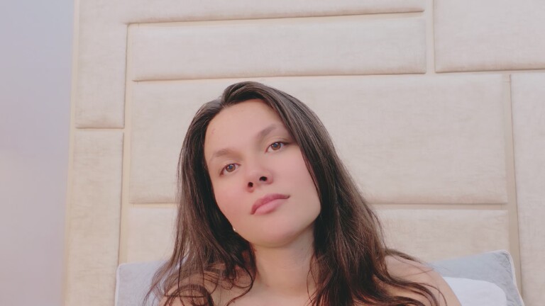 RubyyScarlett's Streamate show and profile