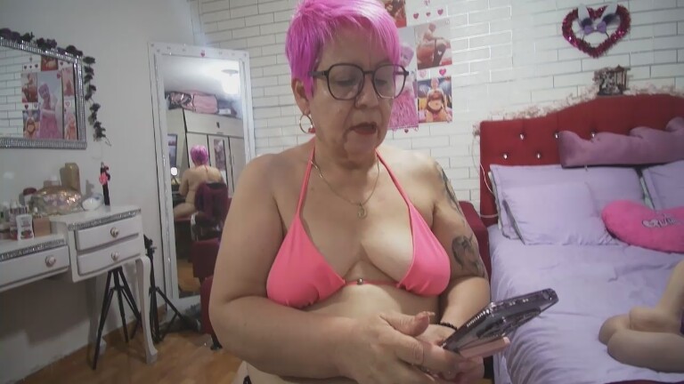 Maturehot65's Streamate show and profile