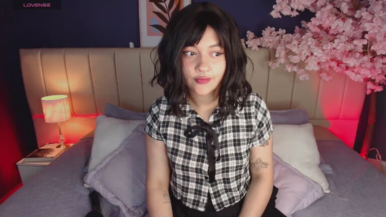 ZarahRosse's Streamate show and profile