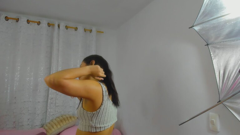 Lorievans20's Streamate show and profile