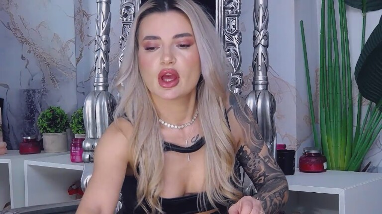 AmiraBelle's Streamate show and profile