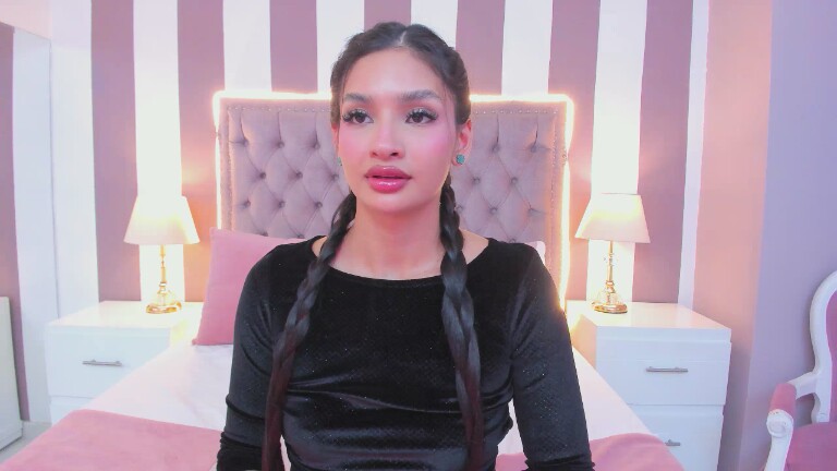 AuraClark's Streamate show and profile