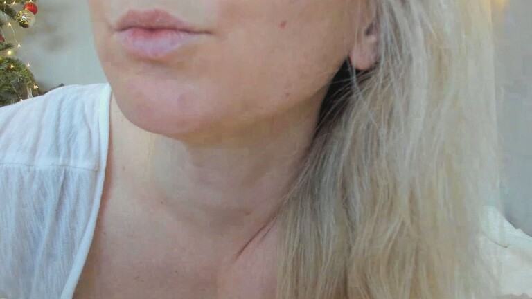 XxSweety_GirlxX's Streamate show and profile