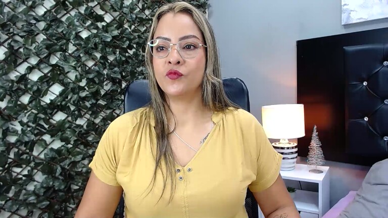 Laureen_Steele's Streamate show and profile