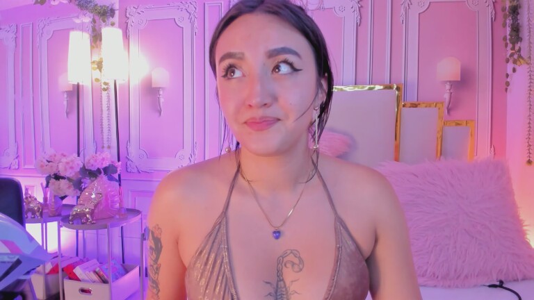 NaraSuarez's Streamate show and profile