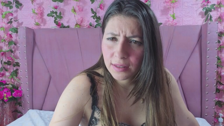 EmberCooper's Streamate show and profile