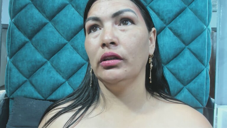 PENELOPELEWIS40's Streamate show and profile