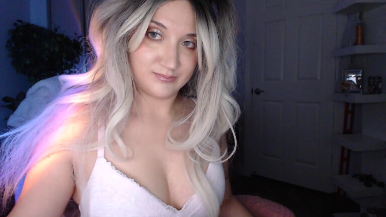 GoddessEmmy's Streamate show and profile