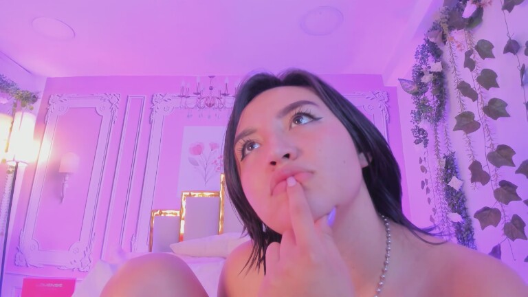 NaraSuarez's Streamate show and profile