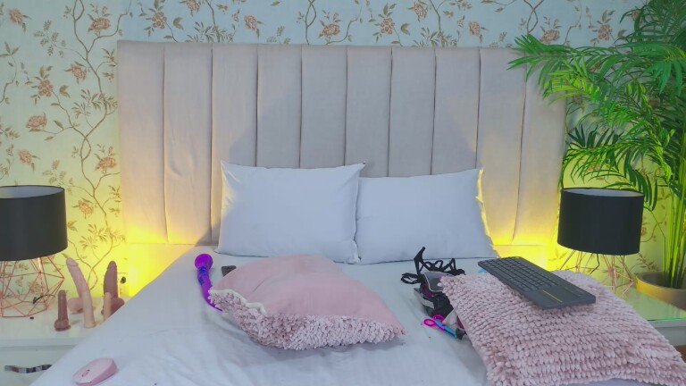 BrisaVegaGB's Streamate show and profile