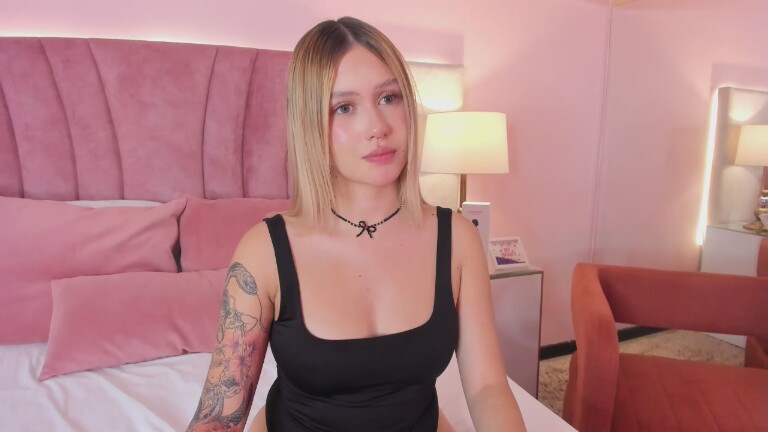 SusyBlair's Streamate show and profile