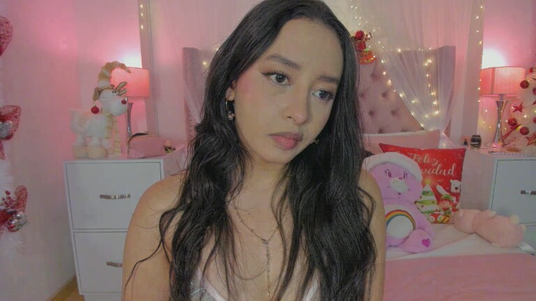 AlexandraWinterr's Streamate show and profile