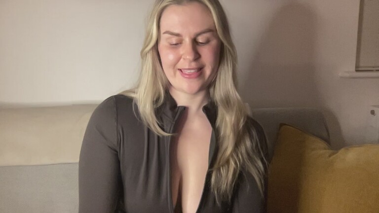 ClaraXVale's Streamate show and profile