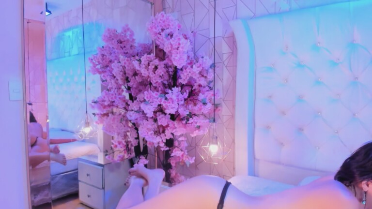 FreyaValdi's Streamate show and profile