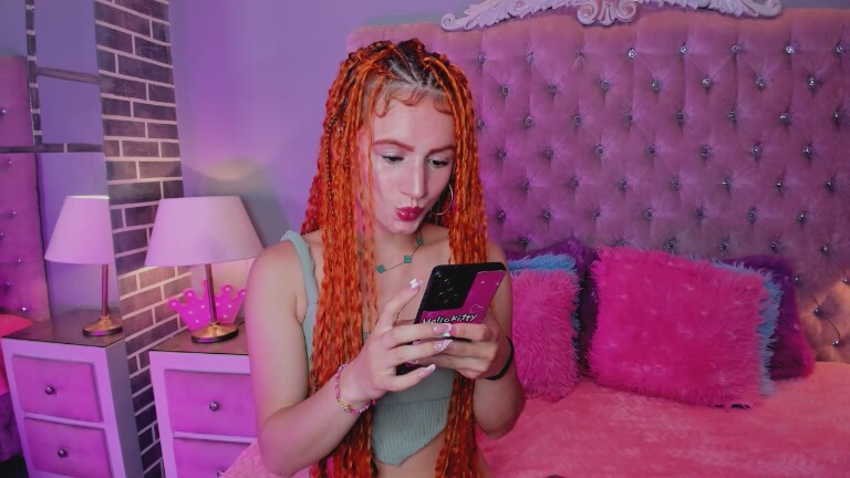 AdelaineBestt's Streamate show and profile