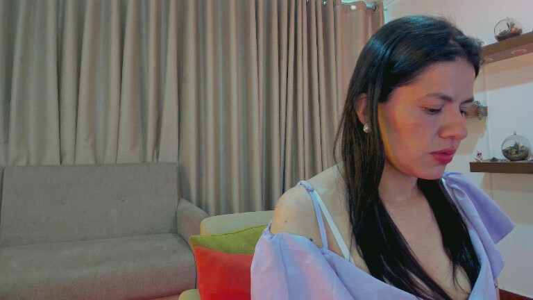 Artmosphera's Streamate show and profile