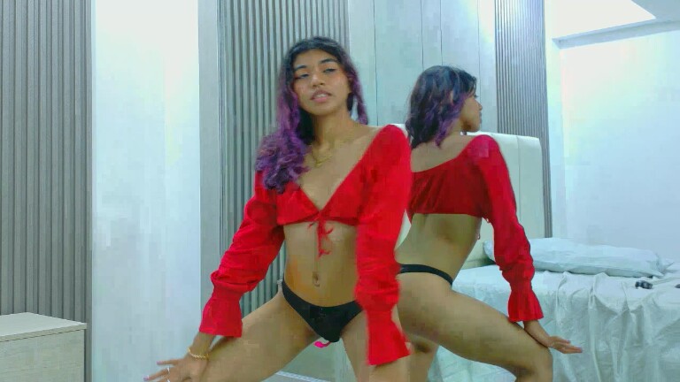 AlejandraOjeda's Streamate show and profile