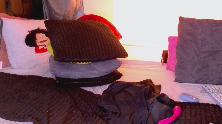 piaf_cute's Streamate show and profile