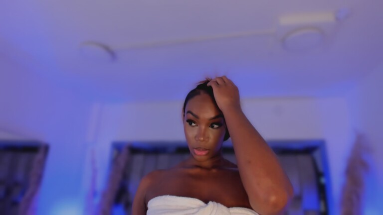 ChaynnaCooper's Streamate show and profile