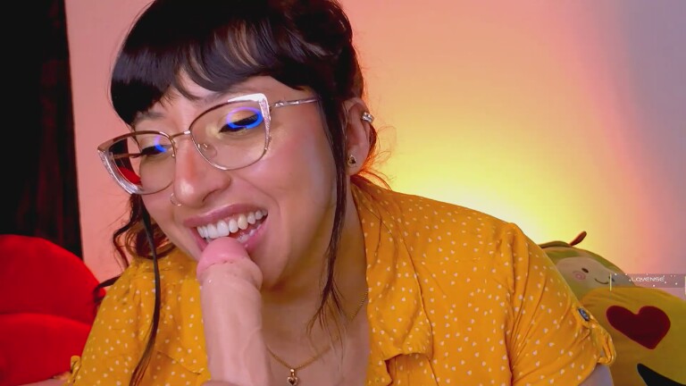 piaf_cute's Streamate show and profile