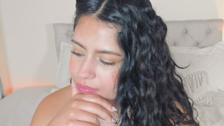 Daphnegb's Streamate show and profile