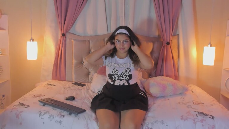 MarianBlazee's Streamate show and profile