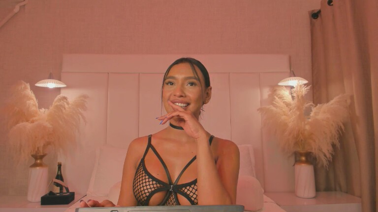 NikoJhon's Streamate show and profile