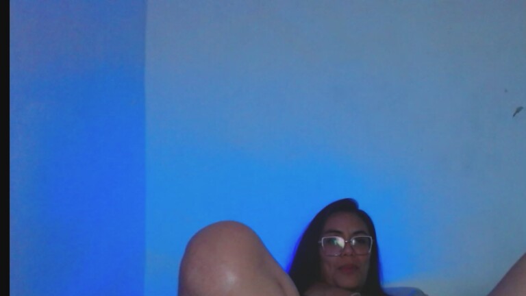 Luna_Marquez's Streamate show and profile