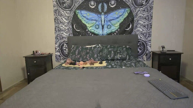 SweetBridget's Streamate show and profile