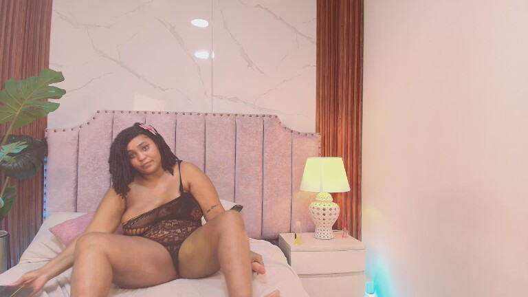 juliette_606's Streamate show and profile