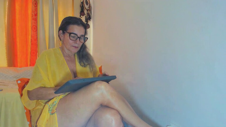 SexyLatinxs's Streamate show and profile