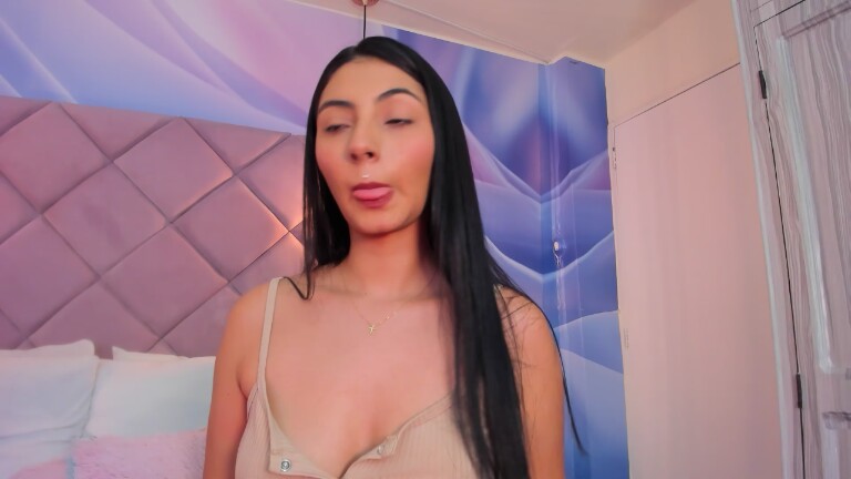 ViolletaRosse's Streamate show and profile